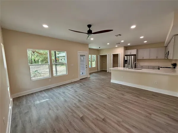 $3,600 | 4409 Northwest 31st Avenue, Gainesville, FL 32606