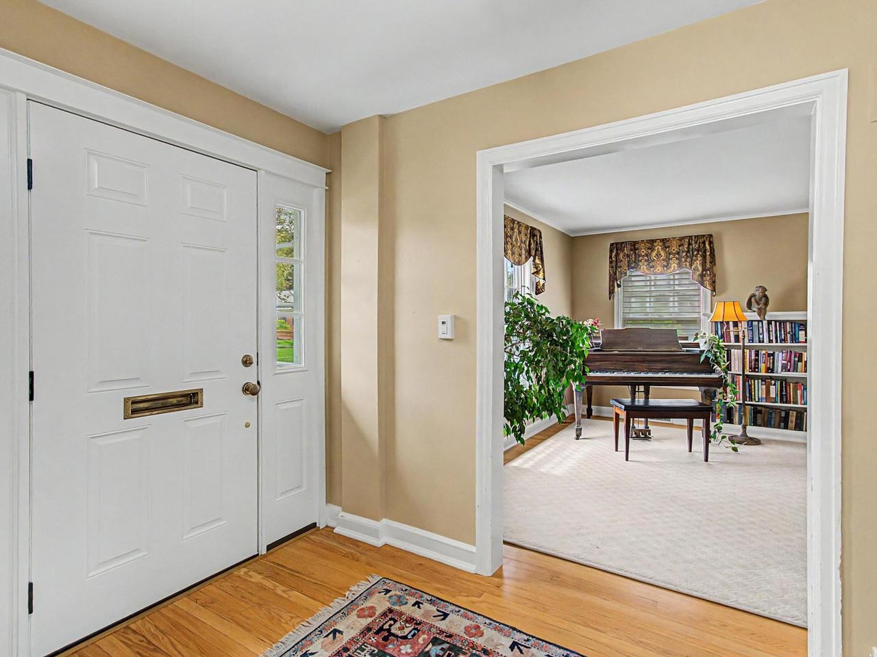 172 Deforest Road Burlington, VT 05401 - Photo 13 of 60