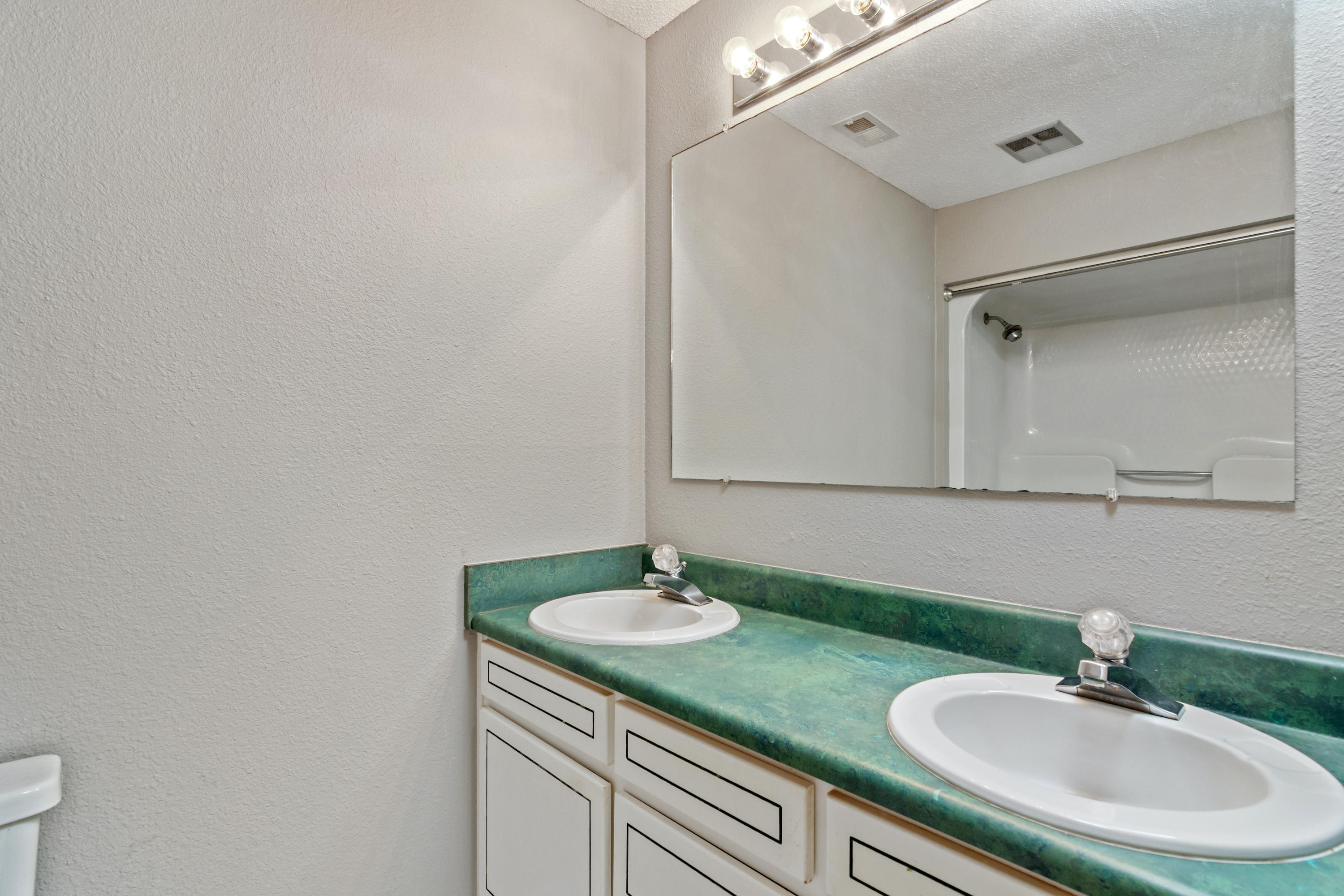 5399 Constitution Road Crestview, FL 32539 - Photo 6 of 23 Gallery Image 6