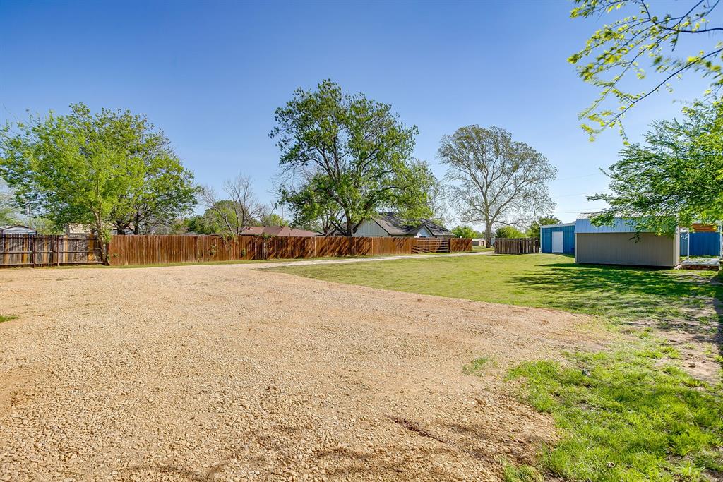 303 Gandy Street Lipan, TX 76462 - Photo 32 of 37
