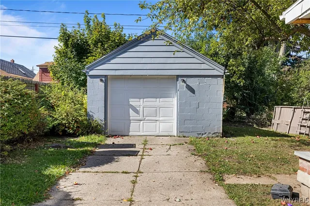 $195,000 | 120 Leonard Post Drive, Cheektowaga, NY 14211