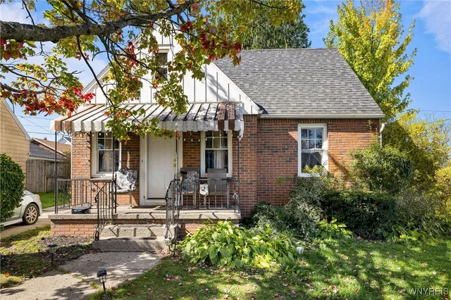 $195,000 | 120 Leonard Post Drive, Cheektowaga, NY 14211