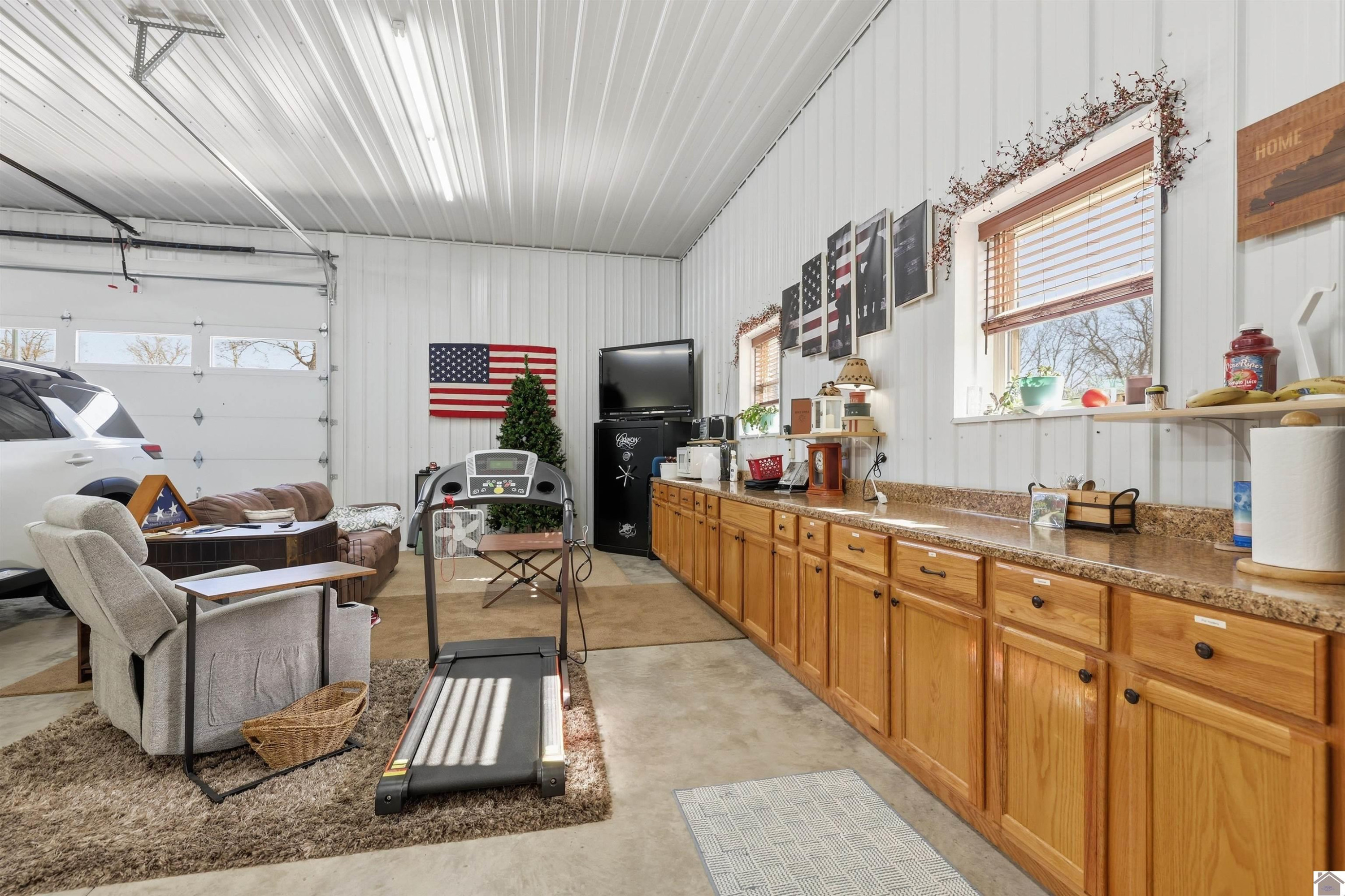 1730 Liberty Road Murray, KY 42071 - Photo 34 of 47 Photo 34