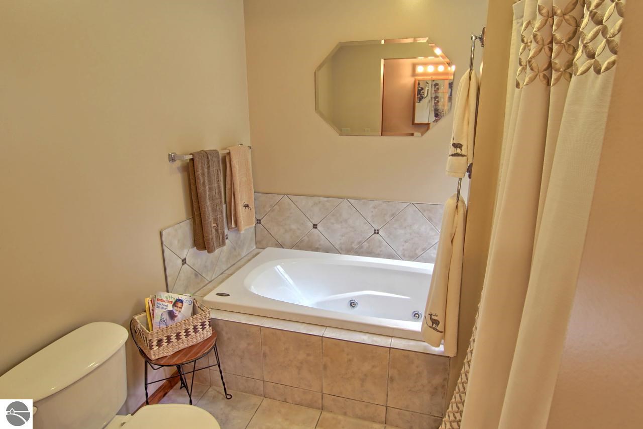 7047 South River Road Kalkaska, MI 49646 - Photo 17 of 44 1789650-16.JPG