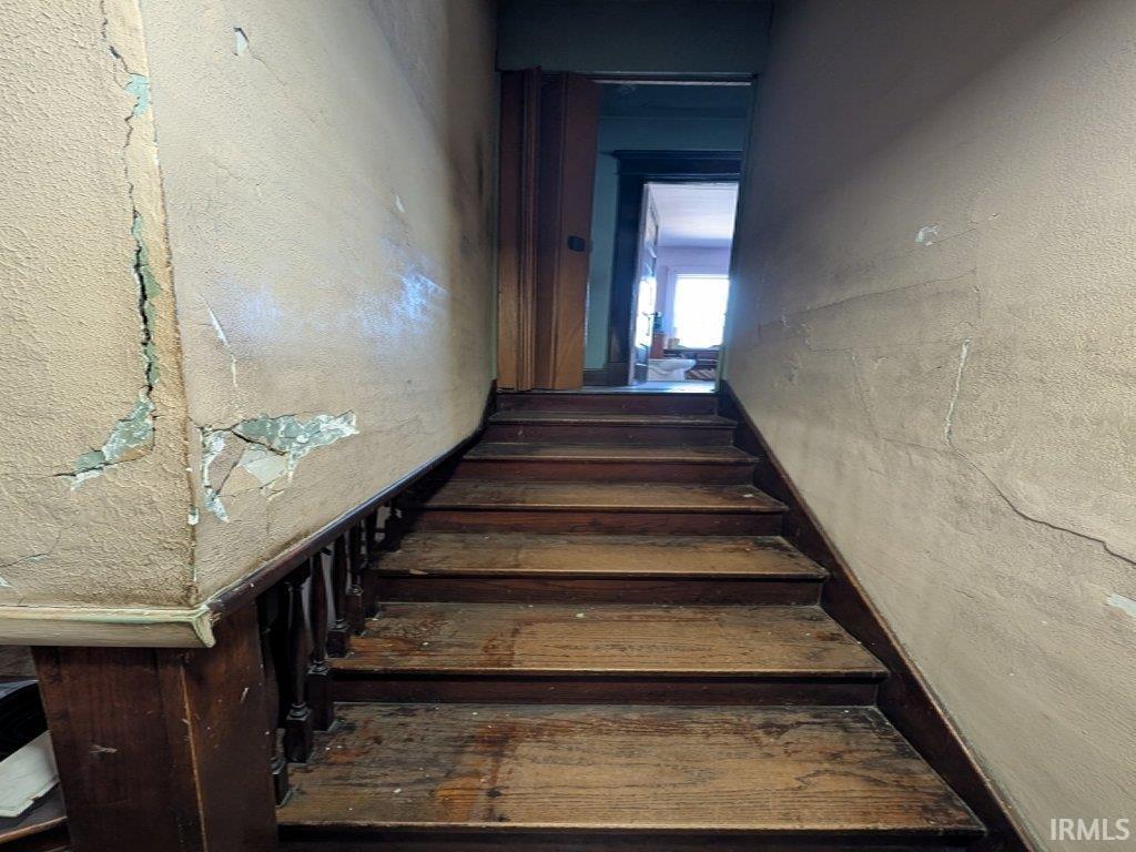 323 Roosevelt Road Walkerton, IN 46574 - Photo 19 of 36