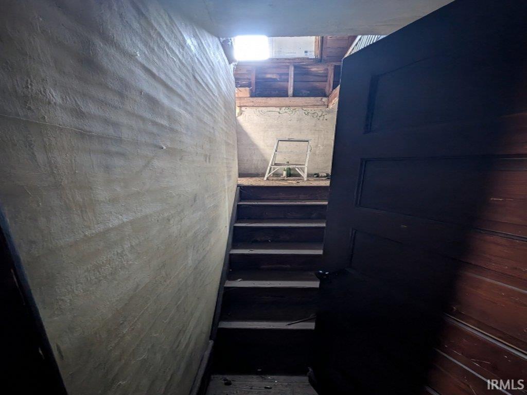 323 Roosevelt Road Walkerton, IN 46574 - Photo 3 of 36