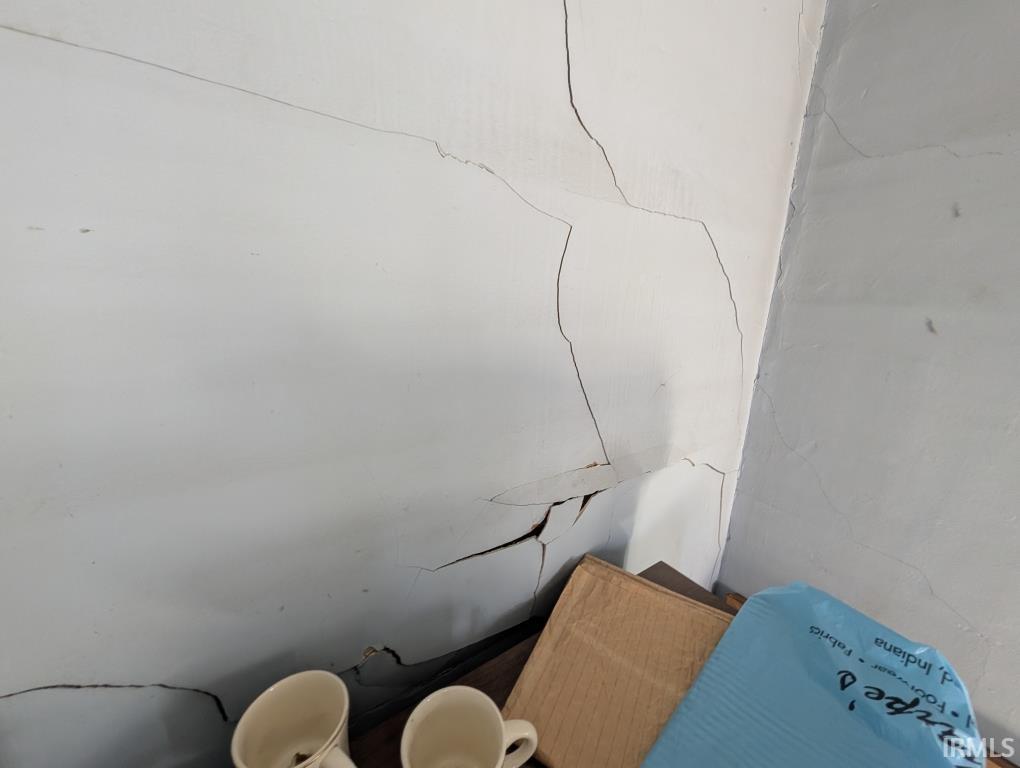 323 Roosevelt Road Walkerton, IN 46574 - Photo 7 of 36