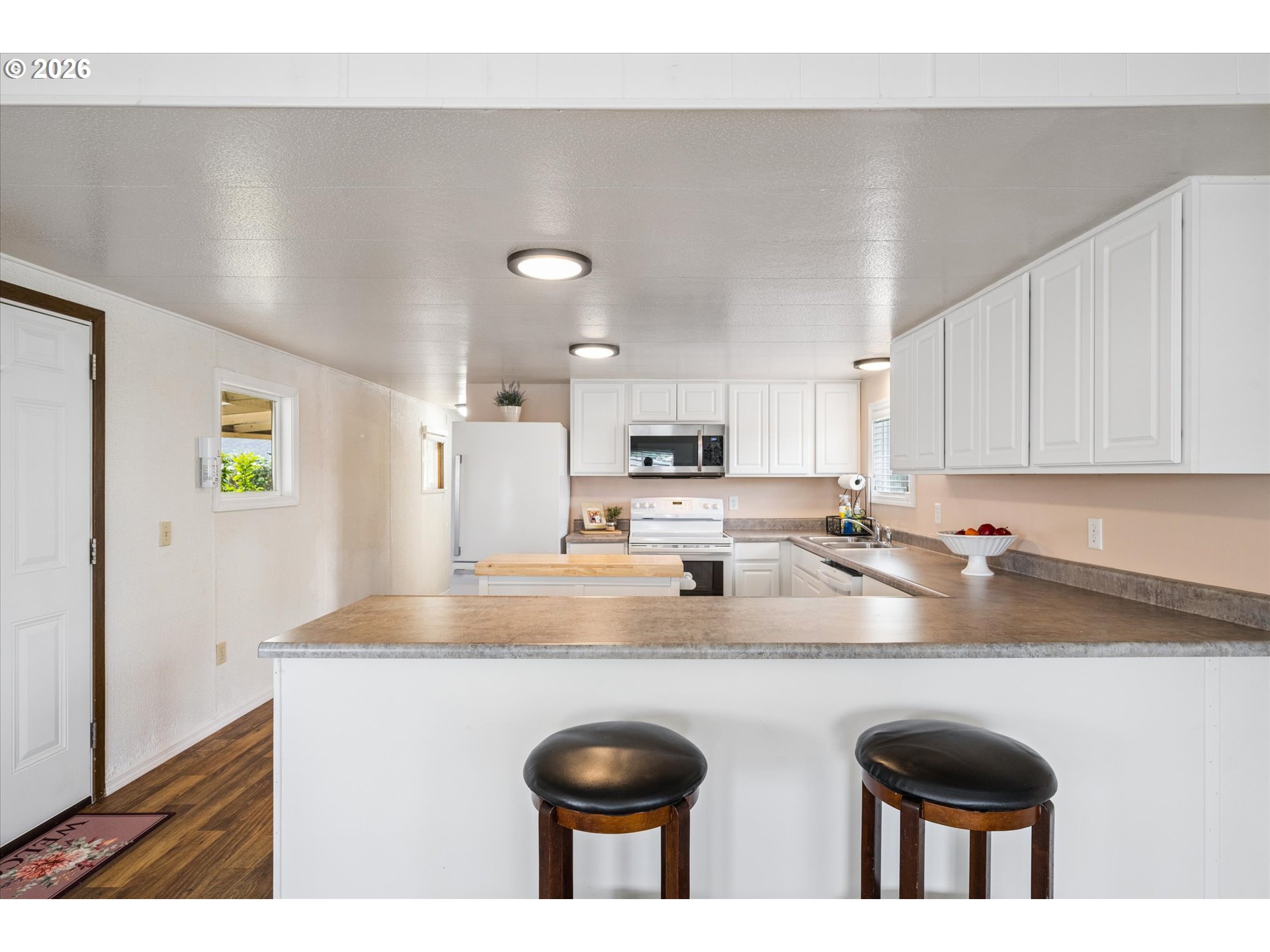 2150 Laura Street, Unit 81 Springfield, OR 97477 - Photo 8 of 27 Kitchen