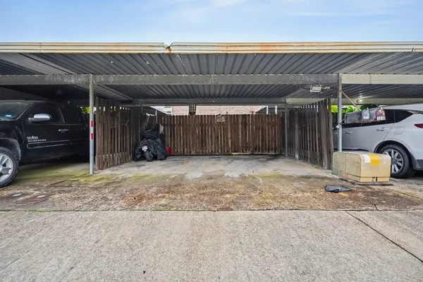 $194,900 | 1318 Ward Road, Baytown, TX 77520