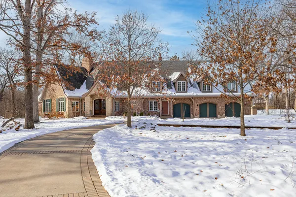 $2,500,000 | 7S460 Donwood Drive West, Naperville, IL 60540