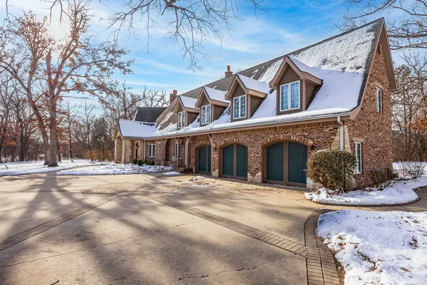 $2,500,000 | 7S460 Donwood Drive West, Naperville, IL 60540