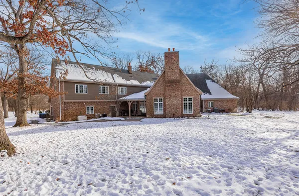 $2,500,000 | 7S460 Donwood Drive West, Naperville, IL 60540