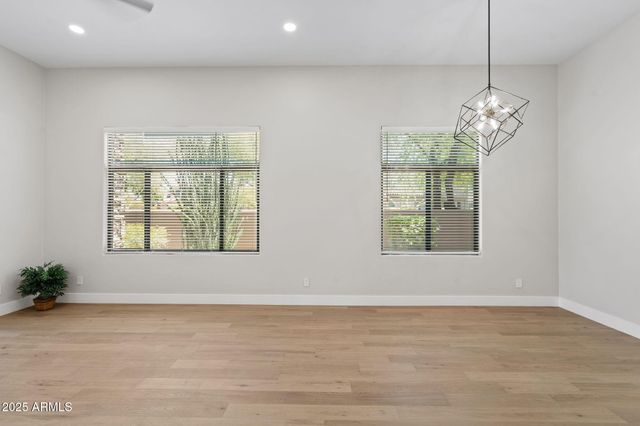 $1,065,000 | 19550 North Grayhawk Drive, Unit 1144, Scottsdale, AZ 85255