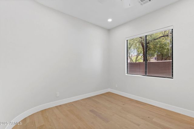 $1,065,000 | 19550 North Grayhawk Drive, Unit 1144, Scottsdale, AZ 85255