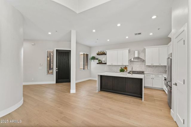 $1,065,000 | 19550 North Grayhawk Drive, Unit 1144, Scottsdale, AZ 85255