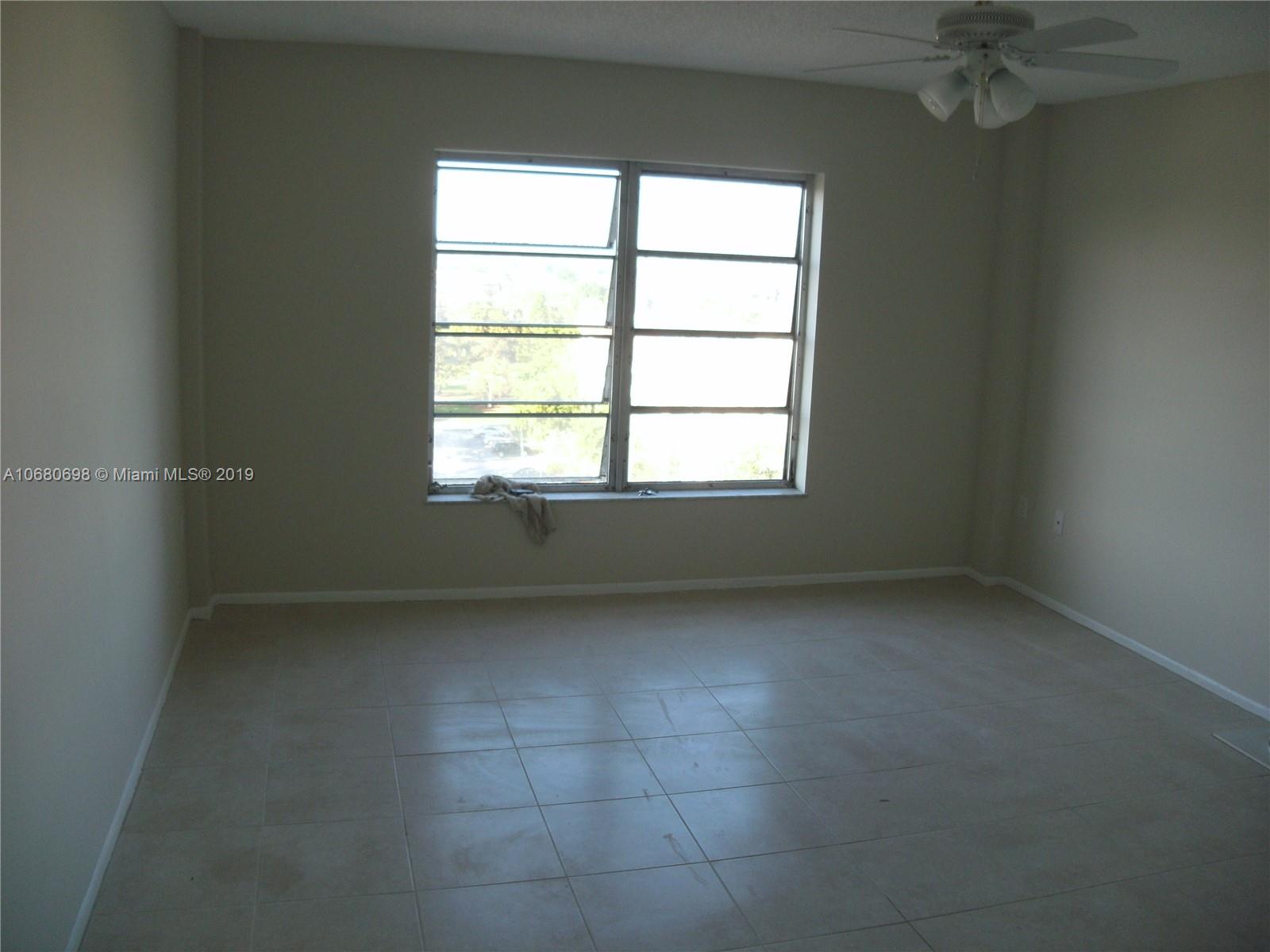 4174 Inverrary Drive, Unit 911 Lauderhill, FL 33319 - Photo 2 of 15