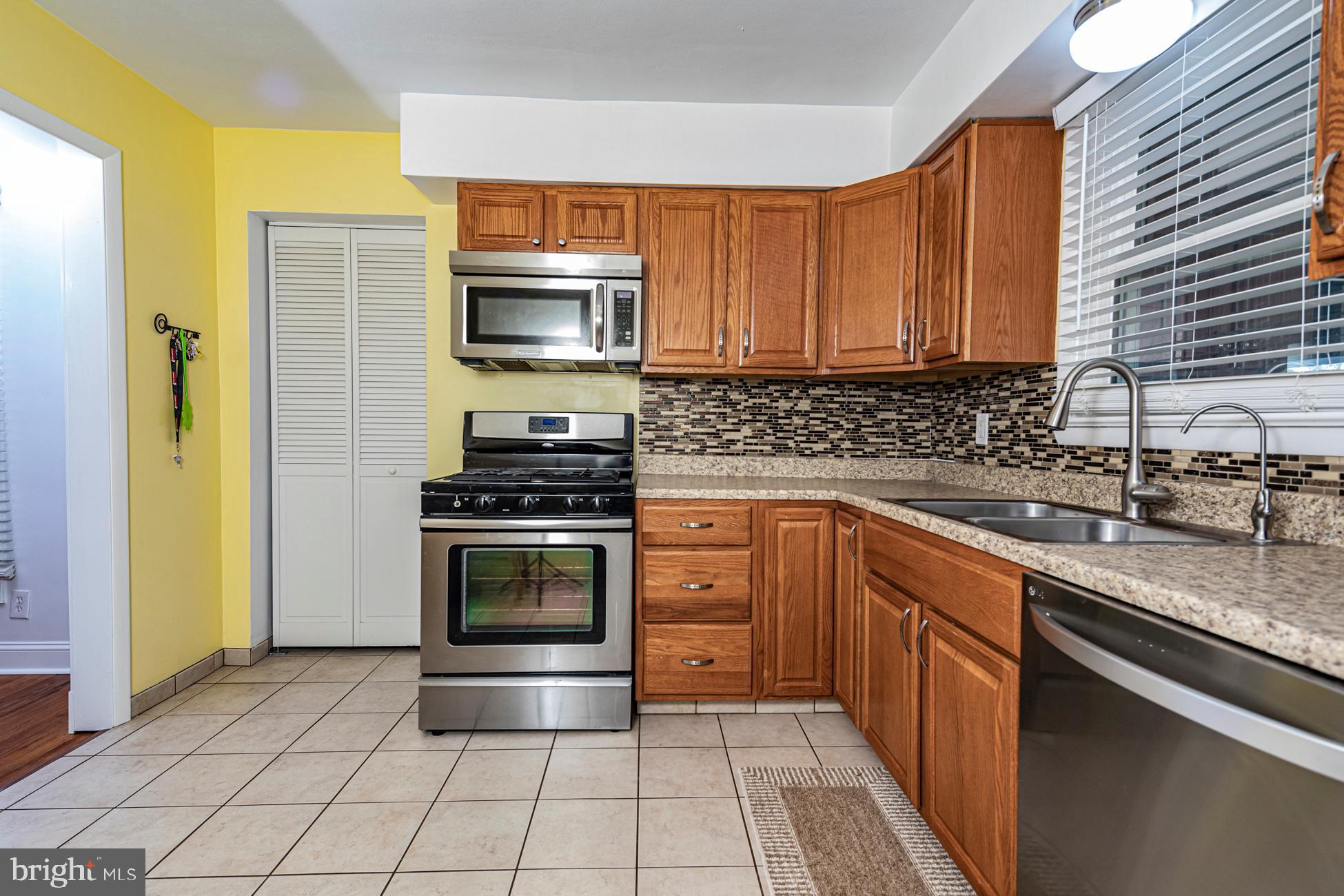 2455 Pennington Road Pennington, NJ 08534 - Photo 11 of 25 Gallery Image 11