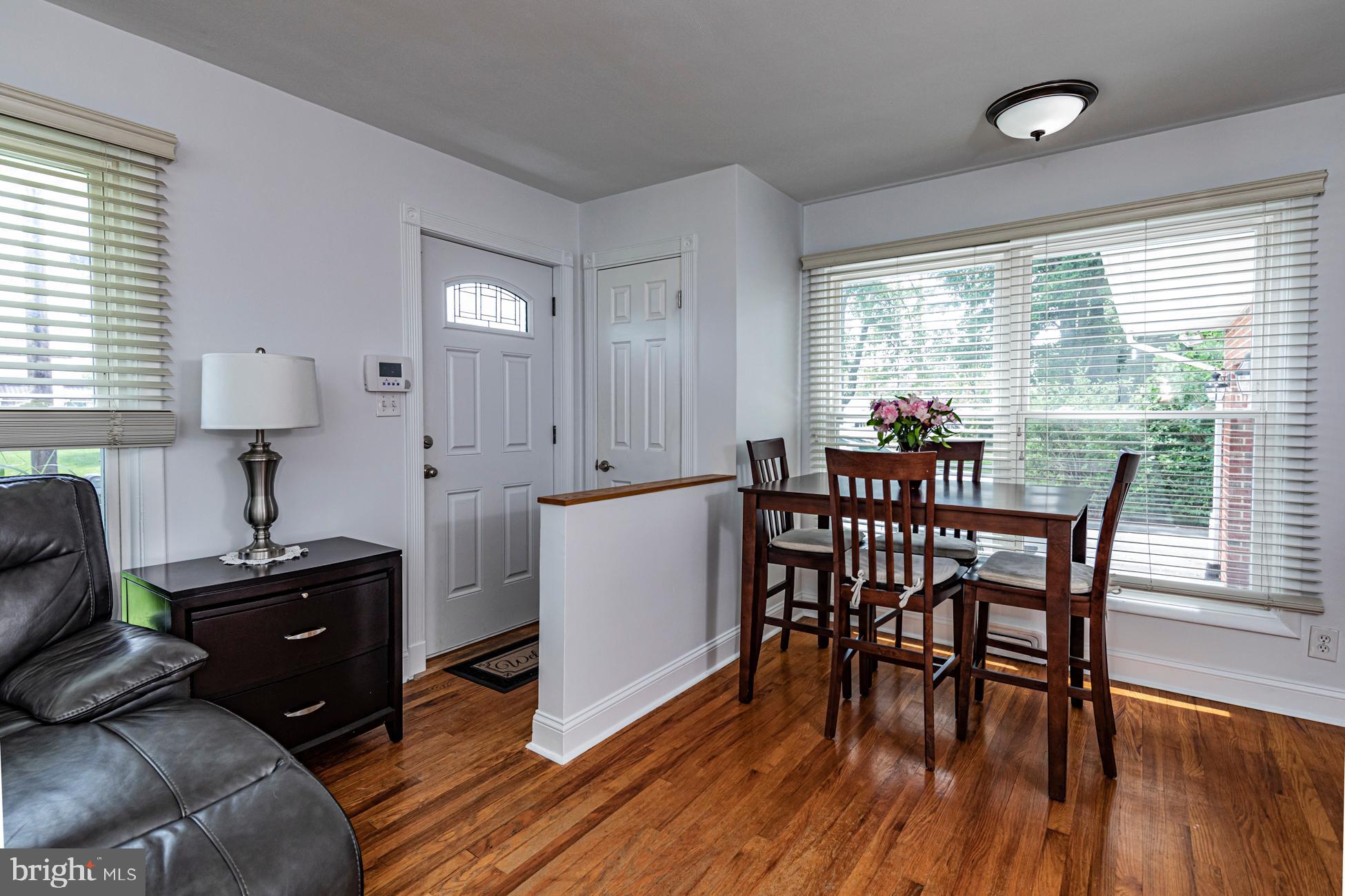 2455 Pennington Road Pennington, NJ 08534 - Photo 4 of 25 Dining room/Entryway