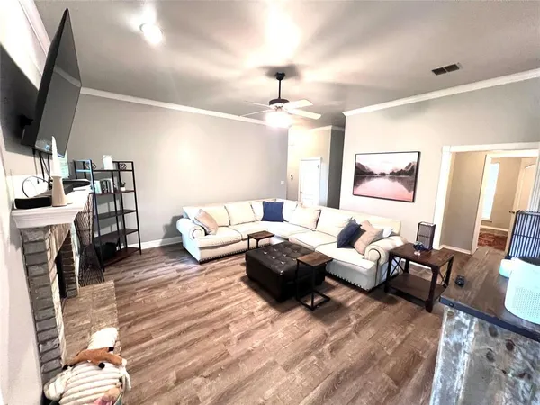 $245,000 | 311 South Parkridge Drive, Benton, LA 71006