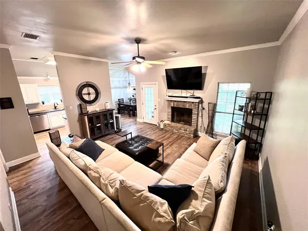$245,000 | 311 South Parkridge Drive, Benton, LA 71006