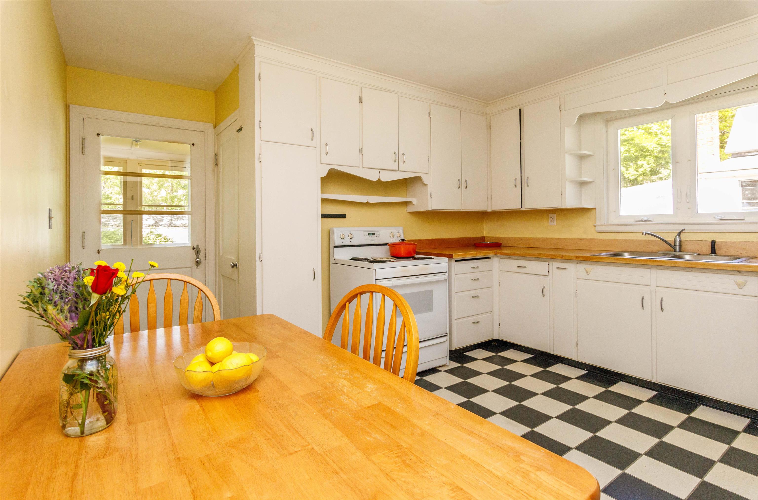 434 North Street Burlington, VT 05401 - Photo 5 of 18
