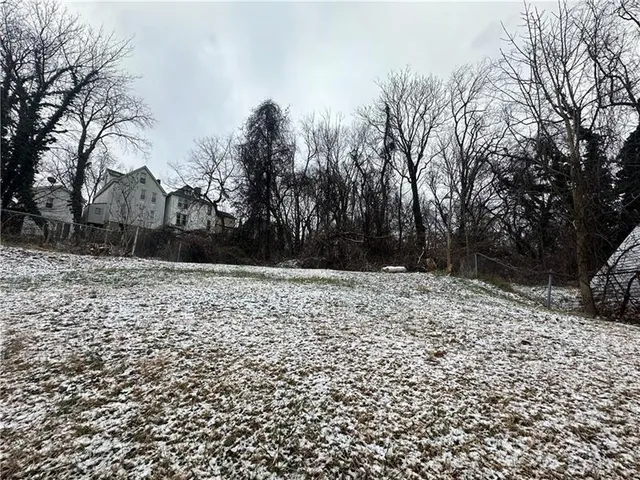 a view of outdoor space