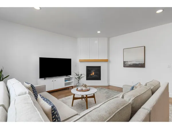 $995,000 | 1833 Cheyenne Court, Lafayette, CO 80026