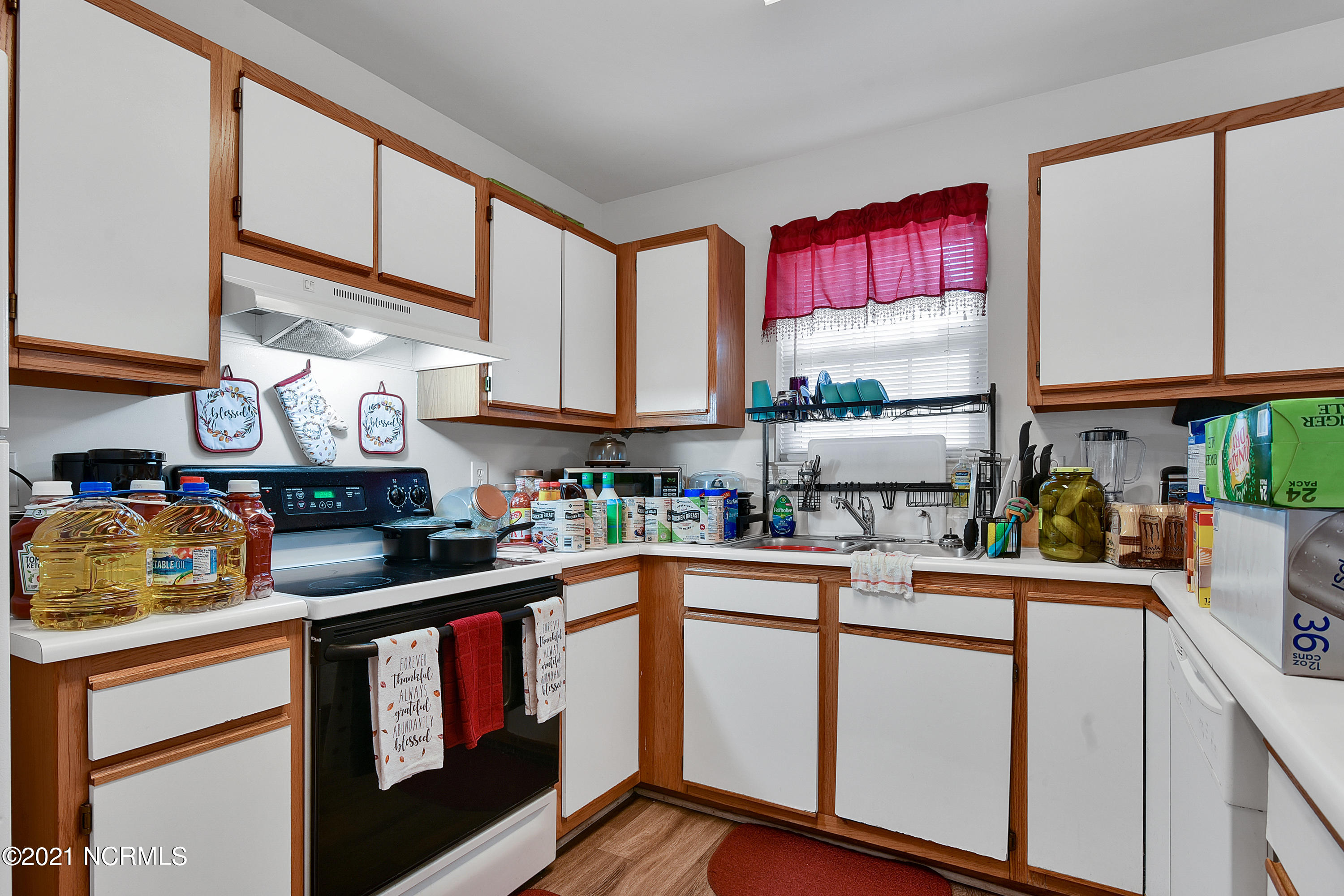 406 St Rosea Road Wilmington, NC 28405 - Photo 6 of 19 406SAINTROSEAROAD-5