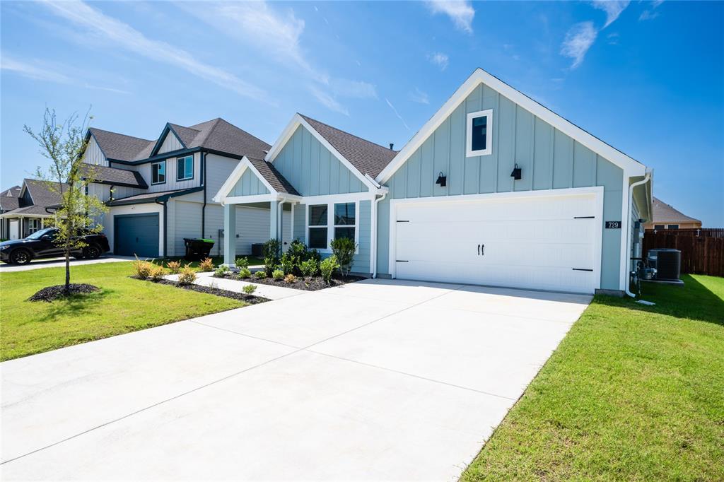 729 Orchid Way Pilot Point, TX 76258 - Photo 3 of 31