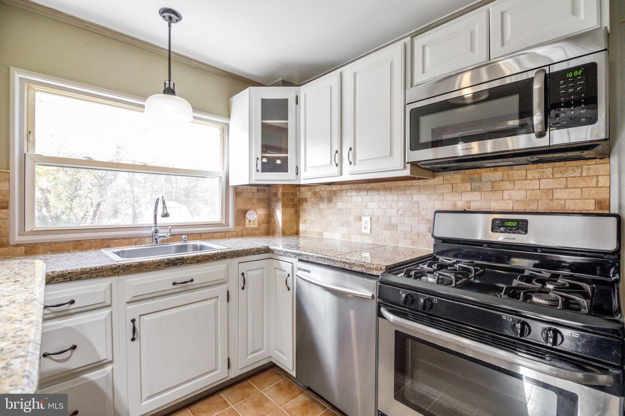215 Sylvan Avenue Rutledge, PA 19070 - Photo 10 of 29 Gallery Image 10