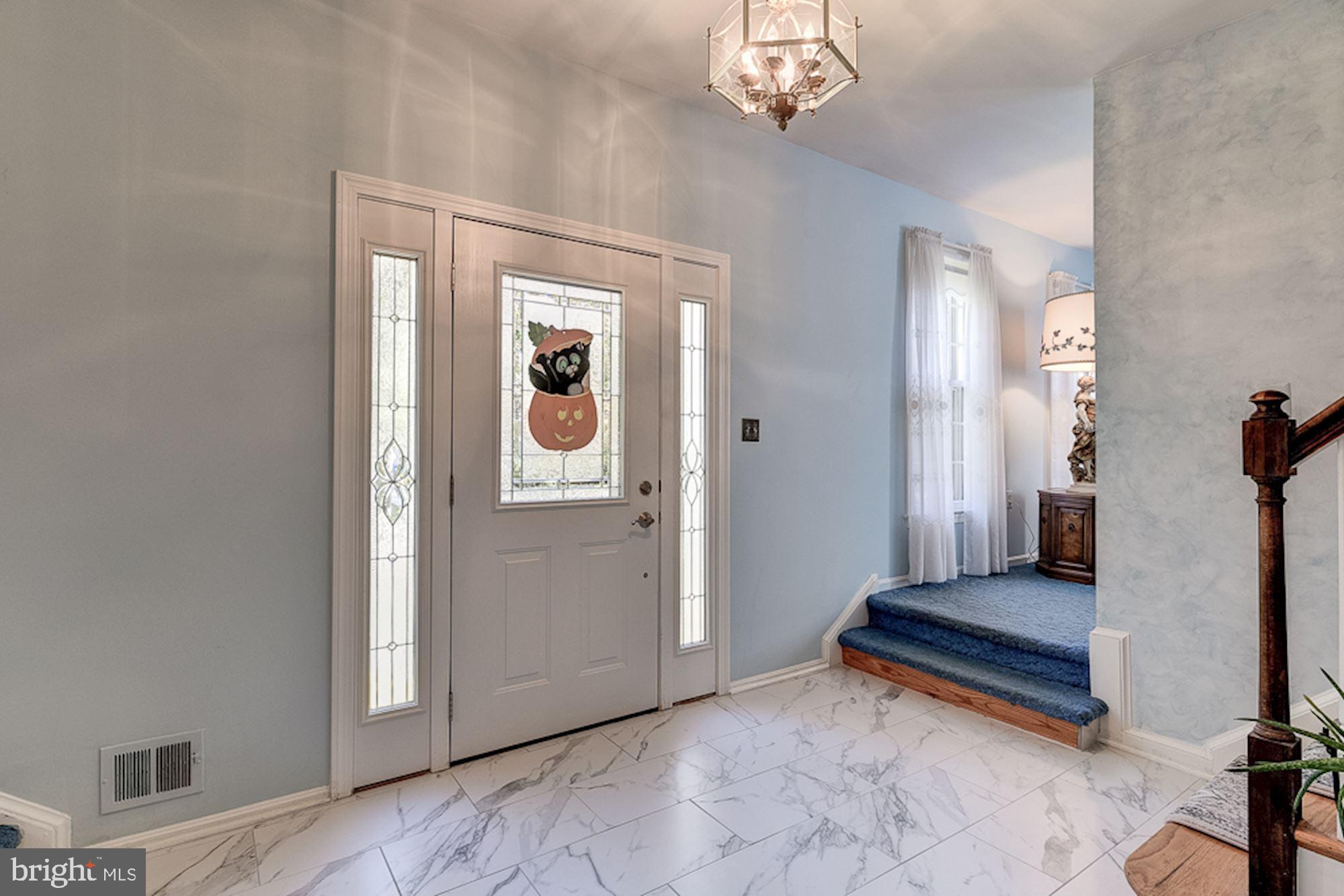 12508 Kuhl Road Silver Spring, MD 20902 - Photo 2 of 44 Foyer