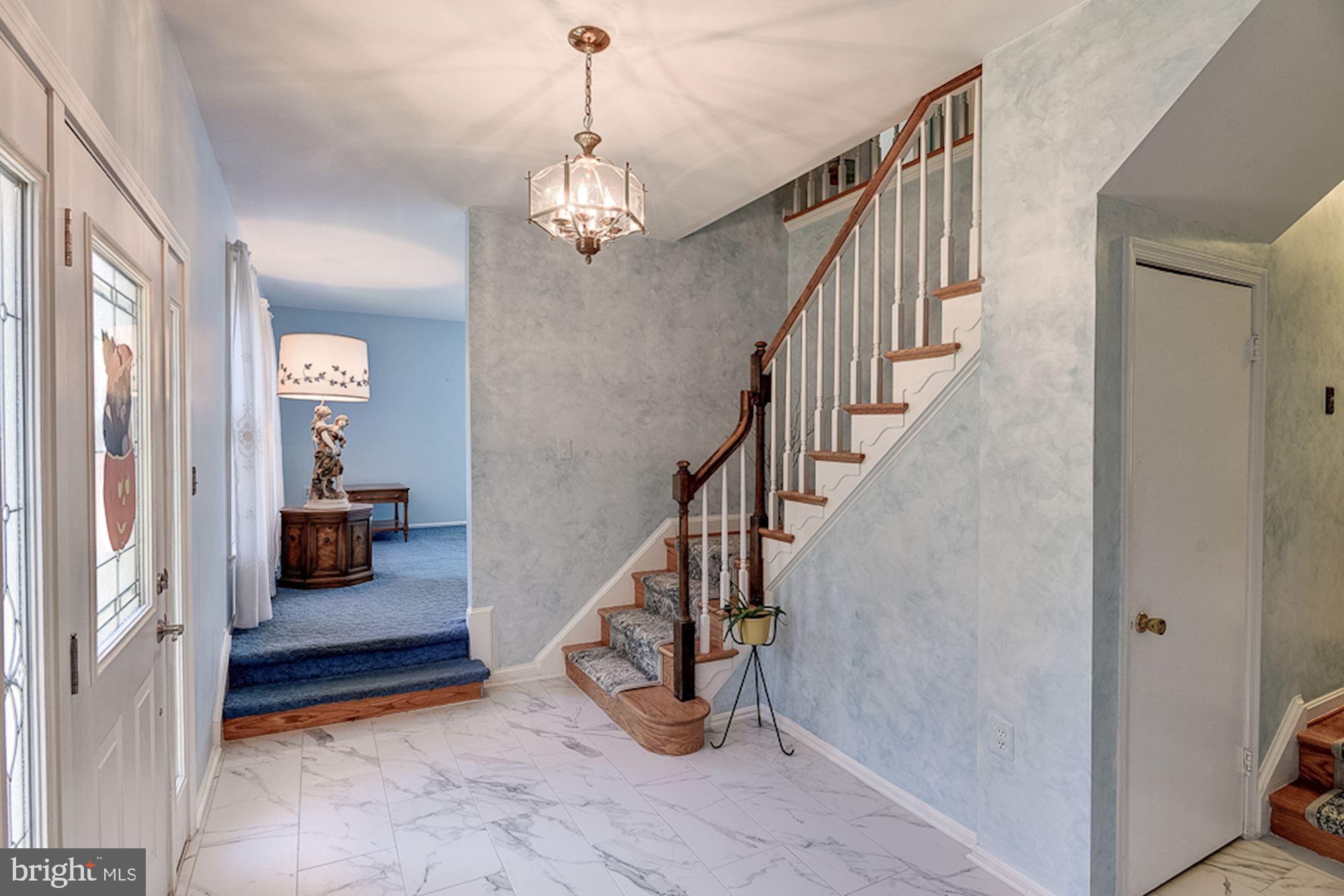 12508 Kuhl Road Silver Spring, MD 20902 - Photo 3 of 44 Foyer