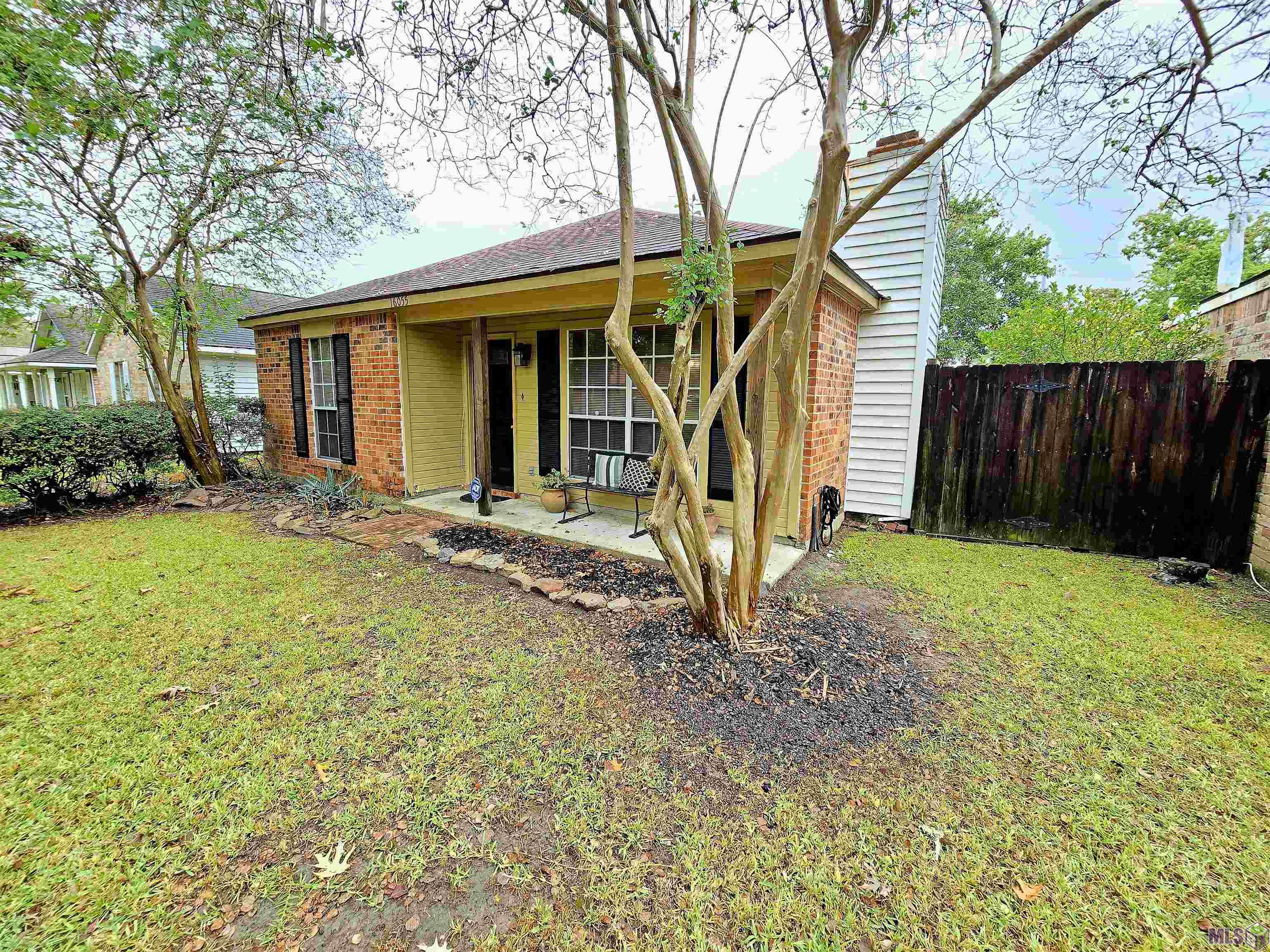 16055 Manchester Avenue Baton Rouge, LA 70816 - Photo 1 of 15