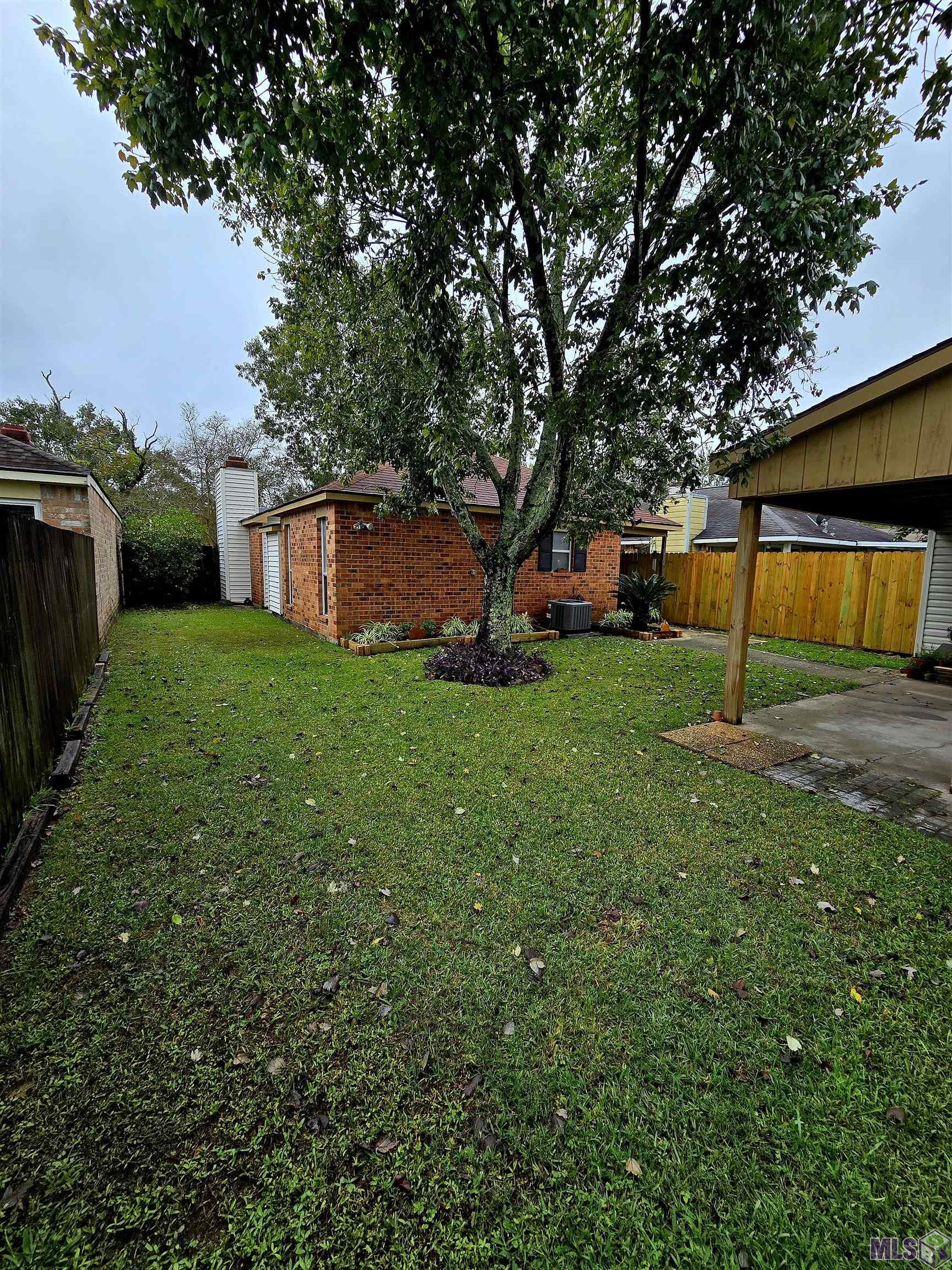 16055 Manchester Avenue Baton Rouge, LA 70816 - Photo 3 of 15