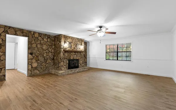 $2,800 | Undisclosed Address, Signal Mountain, TN 37377