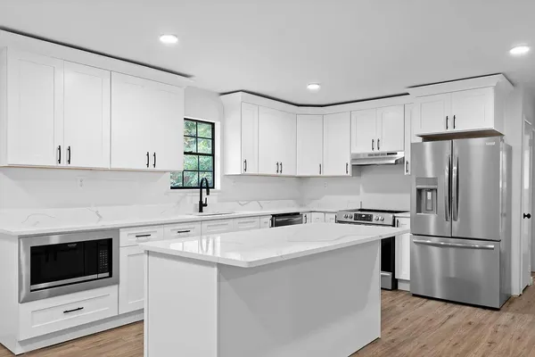 $2,800 | Undisclosed Address, Signal Mountain, TN 37377