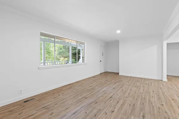 $2,800 | Undisclosed Address, Signal Mountain, TN 37377