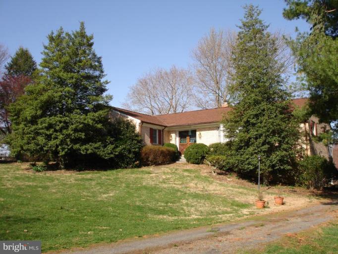 23399 Dover Road Middleburg, VA 20117 - Photo 1 of 13 Exterior (Main)
