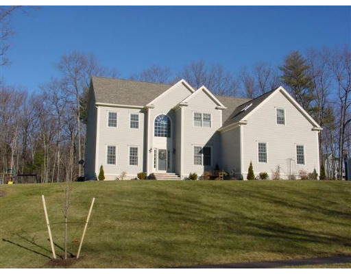 17 Juniper Road Upton, MA 01568 - Photo 1 of 5 Gallery Image 1
