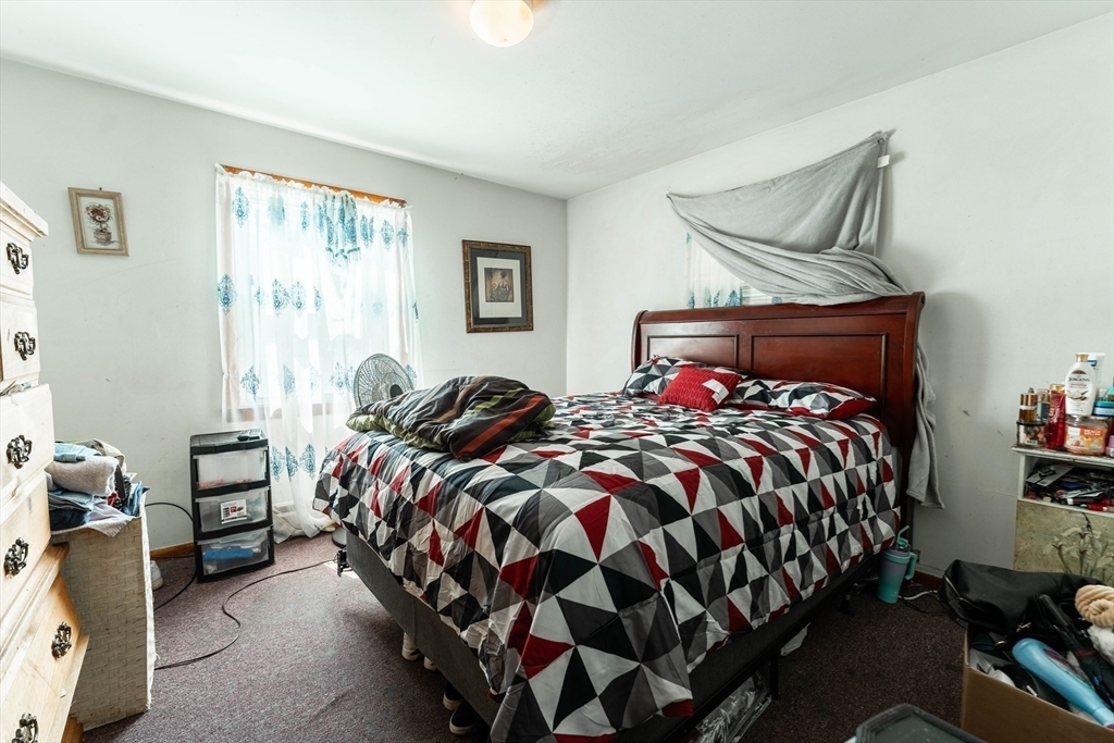 386 Grayson Drive Springfield, MA 01119 - Photo 13 of 23 Gallery Image 13