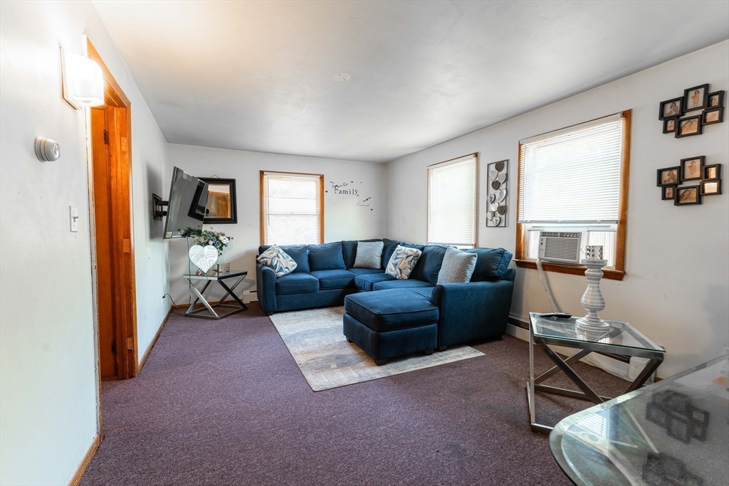 386 Grayson Drive Springfield, MA 01119 - Photo 15 of 23 Gallery Image 15