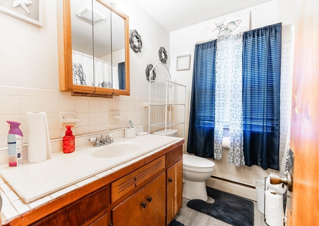 386 Grayson Drive Springfield, MA 01119 - Photo 17 of 23 Gallery Image 17