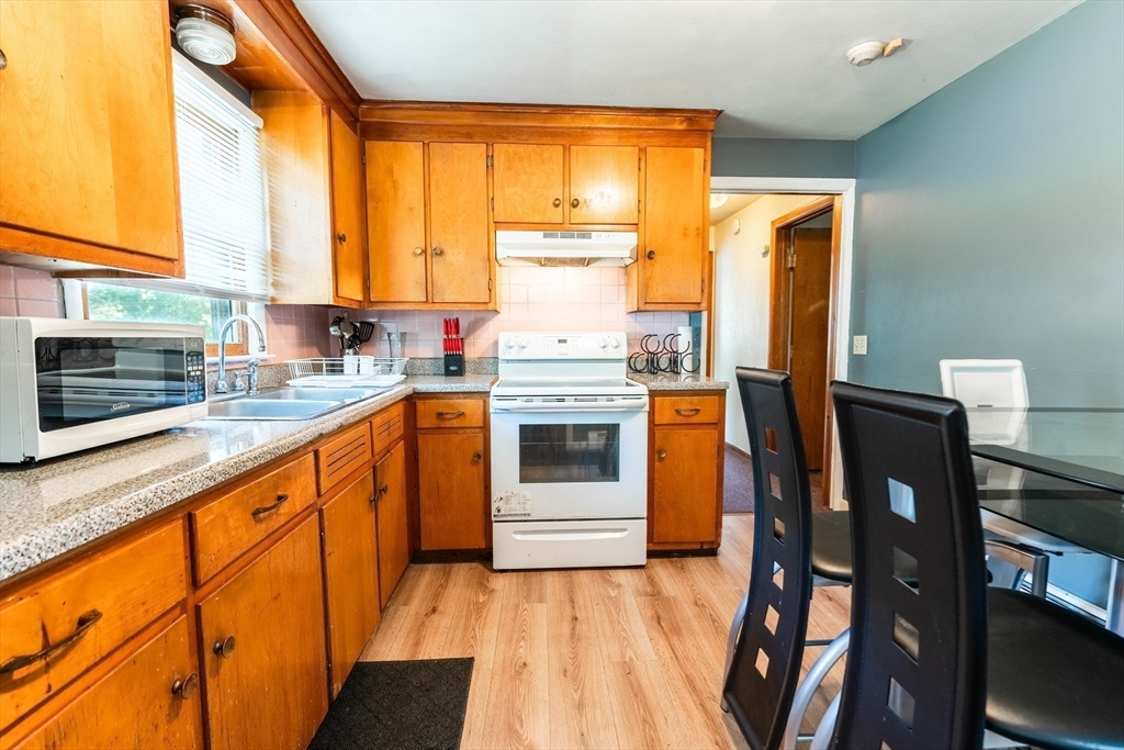 386 Grayson Drive Springfield, MA 01119 - Photo 23 of 23 Gallery Image 23