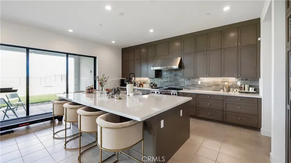 $7,250 | 27565 Elderberry Drive, Valencia, CA 91381