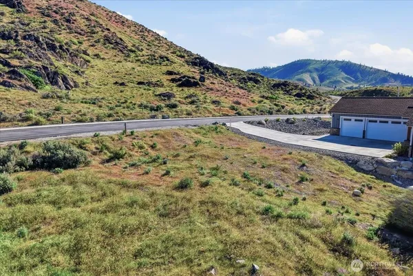 $345,000 | 857 Long Drive, Chelan, WA 98816