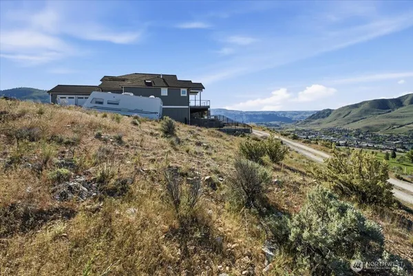 $345,000 | 857 Long Drive, Chelan, WA 98816