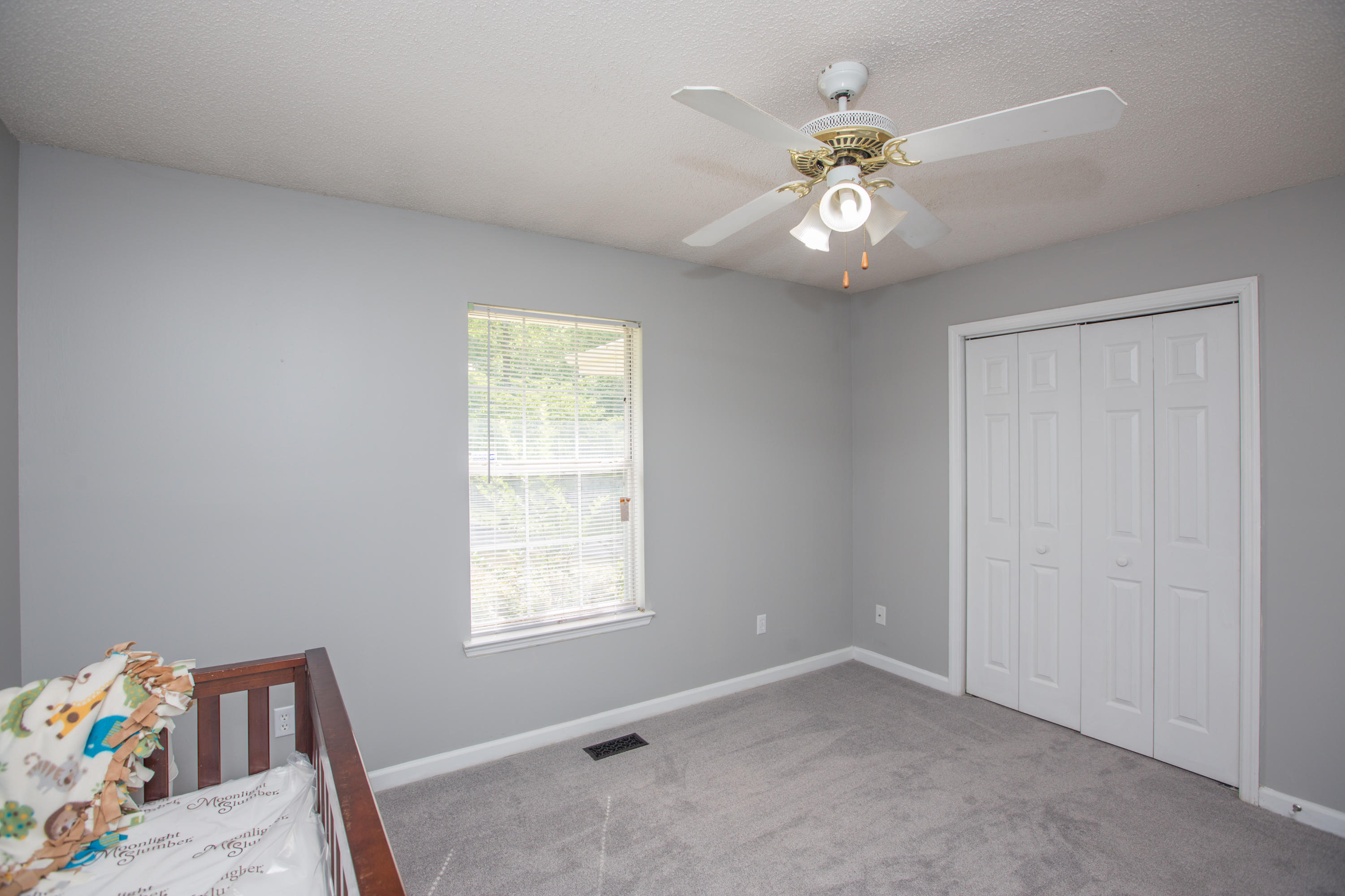6205 Pythian Road Harrison, TN 37341 - Photo 16 of 26 Guest Room1