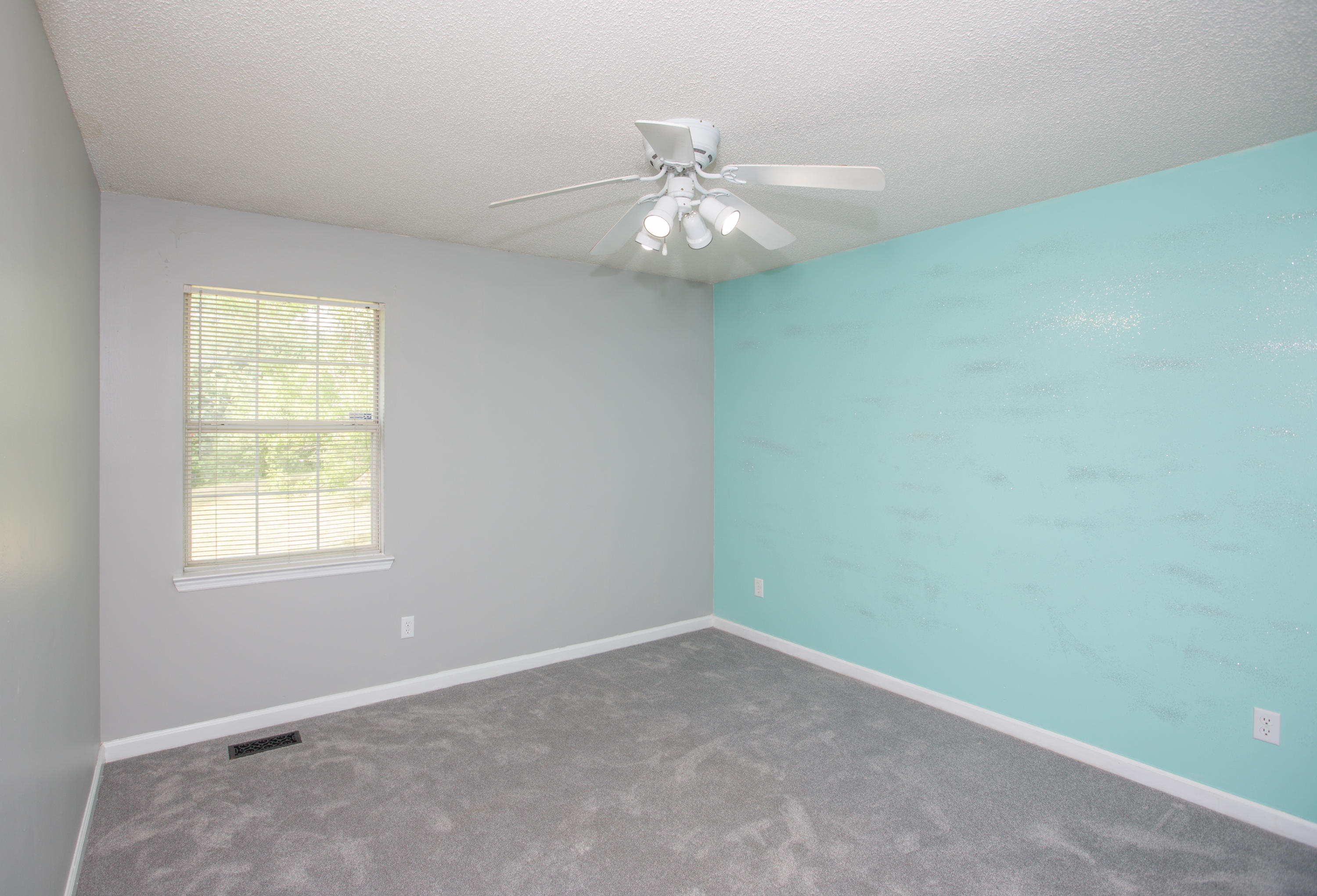 6205 Pythian Road Harrison, TN 37341 - Photo 18 of 26 Guest Room 2