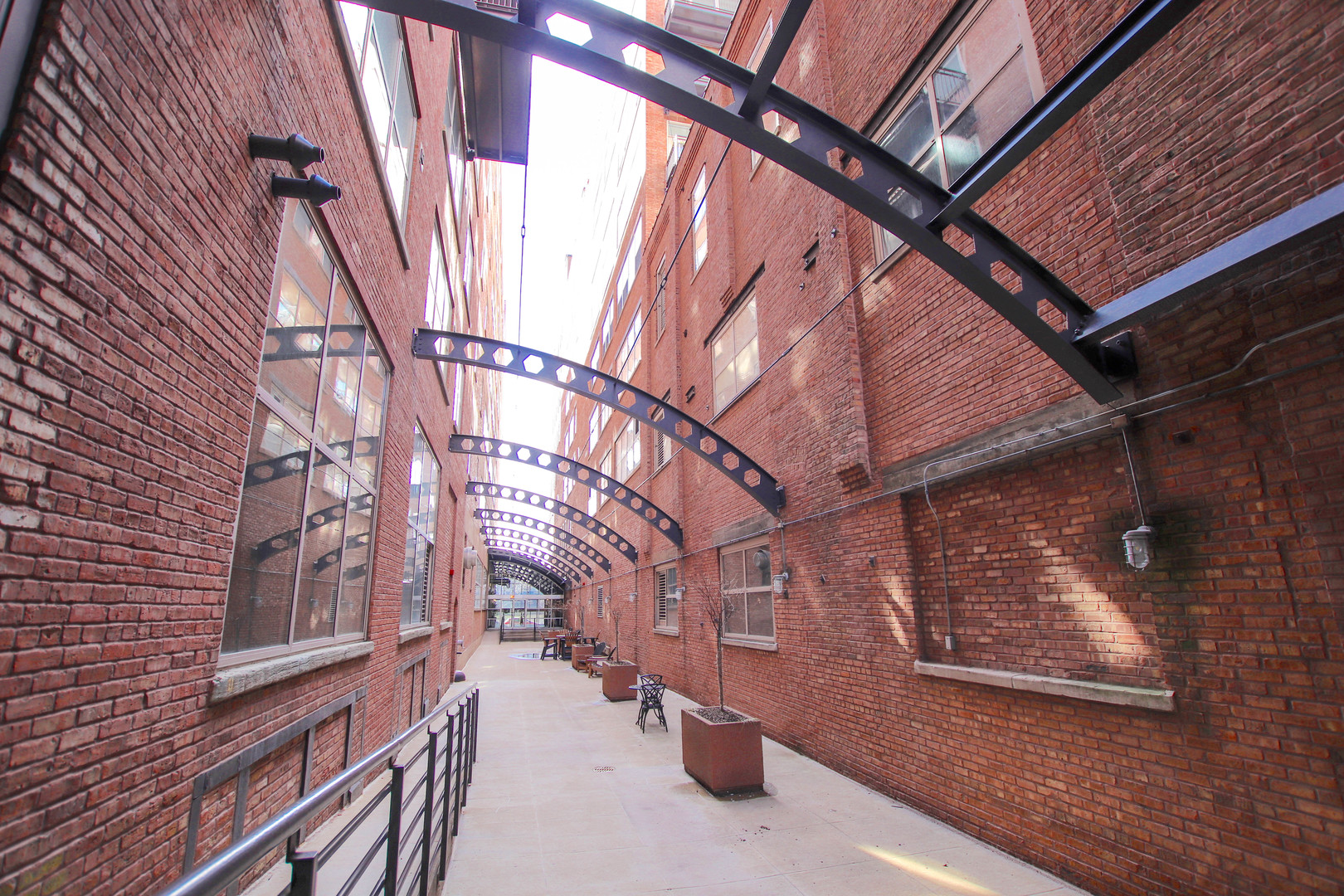 500 South Clinton Street, Unit 311 Chicago, IL 60607 - Photo 8 of 9 a view of a building with a snow on the wall