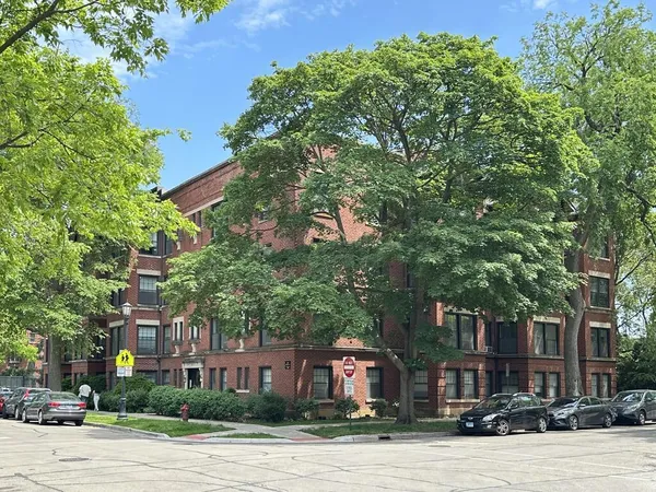 $2,620 | 314 Lee Street, Unit 1, Evanston, IL 60202